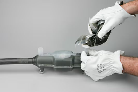 3M™ Scotchcast™ 91-AV 120 Gießharz-Kabelgarnitur für flexible Kabel, 0,6/1 kV, 4x 4 - 5x 6 mm²