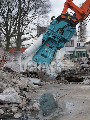 CR80R Betonschere 70 - 90 Tonnen