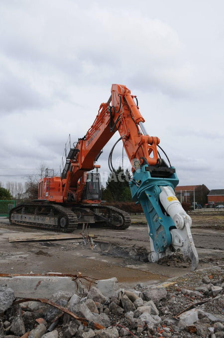 CR80R Betonschere 70 - 90 Tonnen